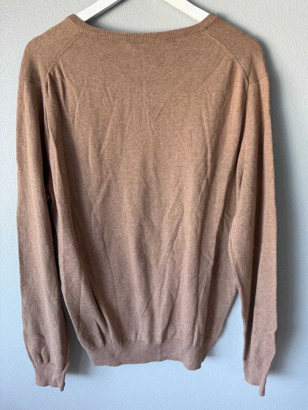 J Crew tan brown cotton cashmere v-neck long sleeve sweater Men’s sz L